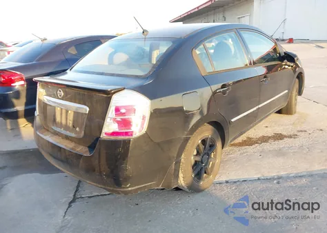 2011 Nissan Sentra 2.0S z USA, uszkodzony, nr VIN 3N1AB6AP1BL607501